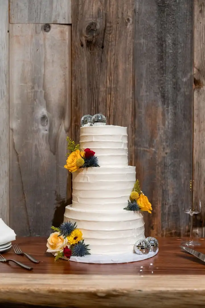 ✨ A love story as sweet as the cake. ✨Congratulations to Eric & Jared on your beautiful wedding day! 🤍 It was such an ho...